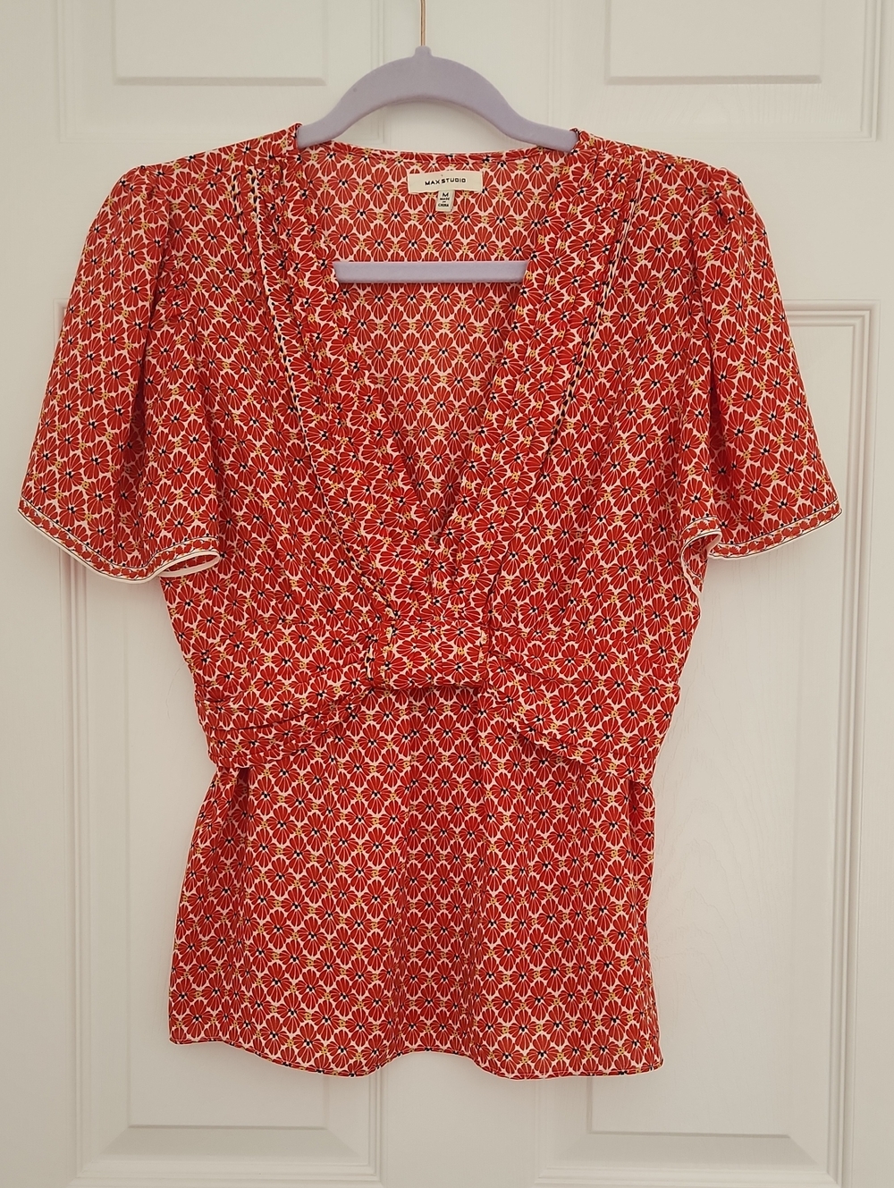 Cottagecore Coquette Boho Hippie Max Studio Red Floral Ruffle V-Neck Blouse